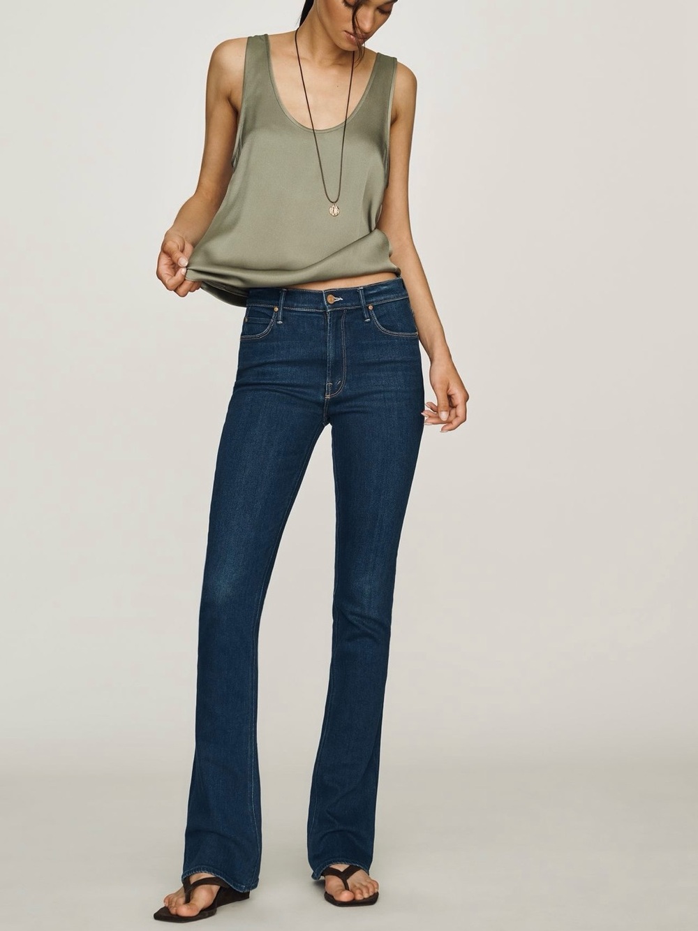 NWT MOTHER Runaway Boot cut jeans, size 31